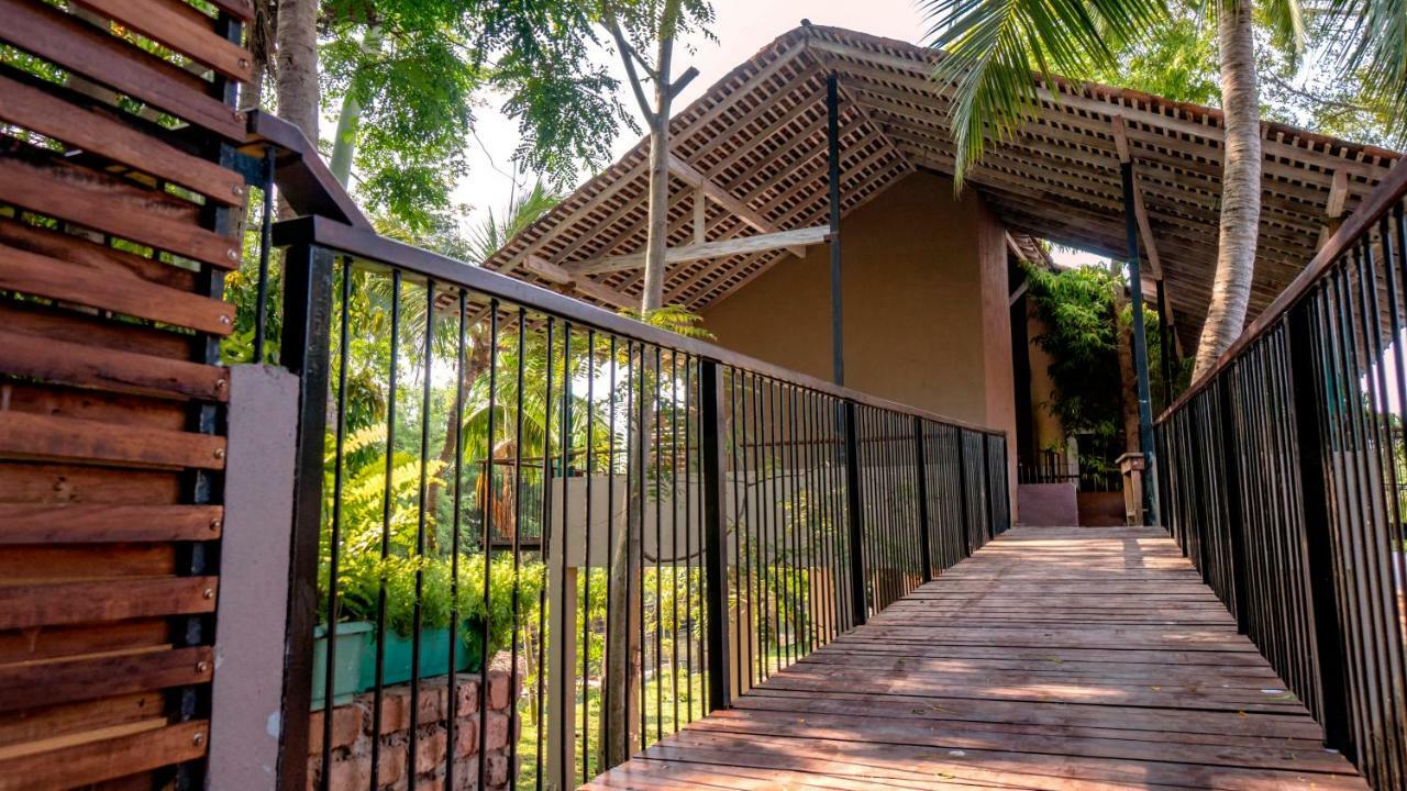 Ayur Ayur & Ayurveda Retreat Negombo